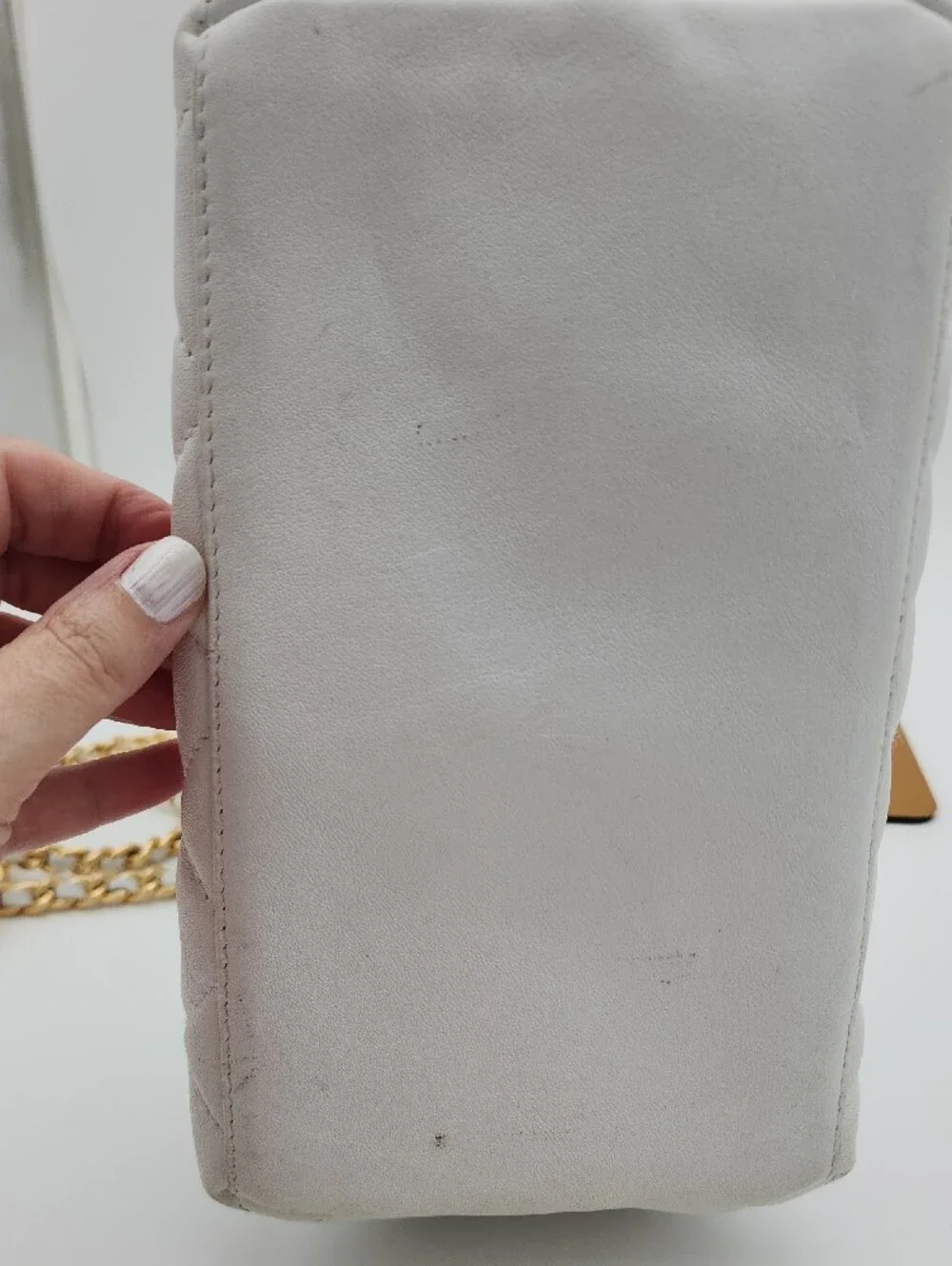 Giani Bernini Quilted White Leather Shoulder Bag with Gold Chain Strap